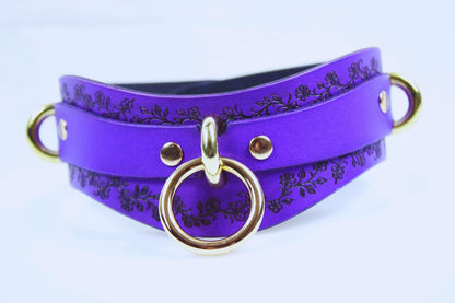 Purple Leather Floral Choker – Elegant Discreet Collar with Gold Rings - Happytoys Sexshop: online sex shop for Feeling Happy & Easy 😊 - Discreet geleverd