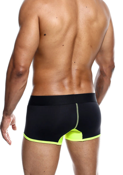 Bestel: MaleBasics Neon Trunk - bij Happytoys: de erotische sex webshop | liever Happy dan Easy ⭐⭐⭐⭐⭐