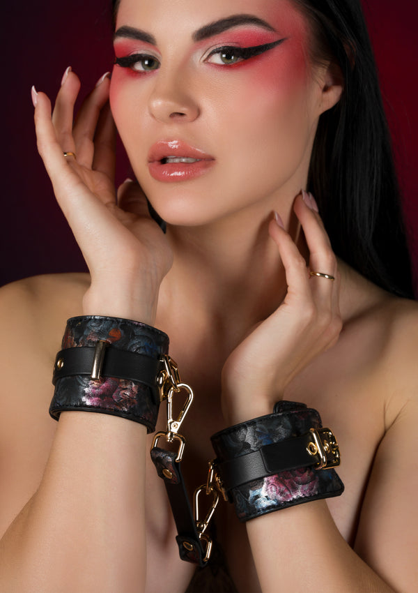Floral Jacquard Wrist Cuffs by Geisha