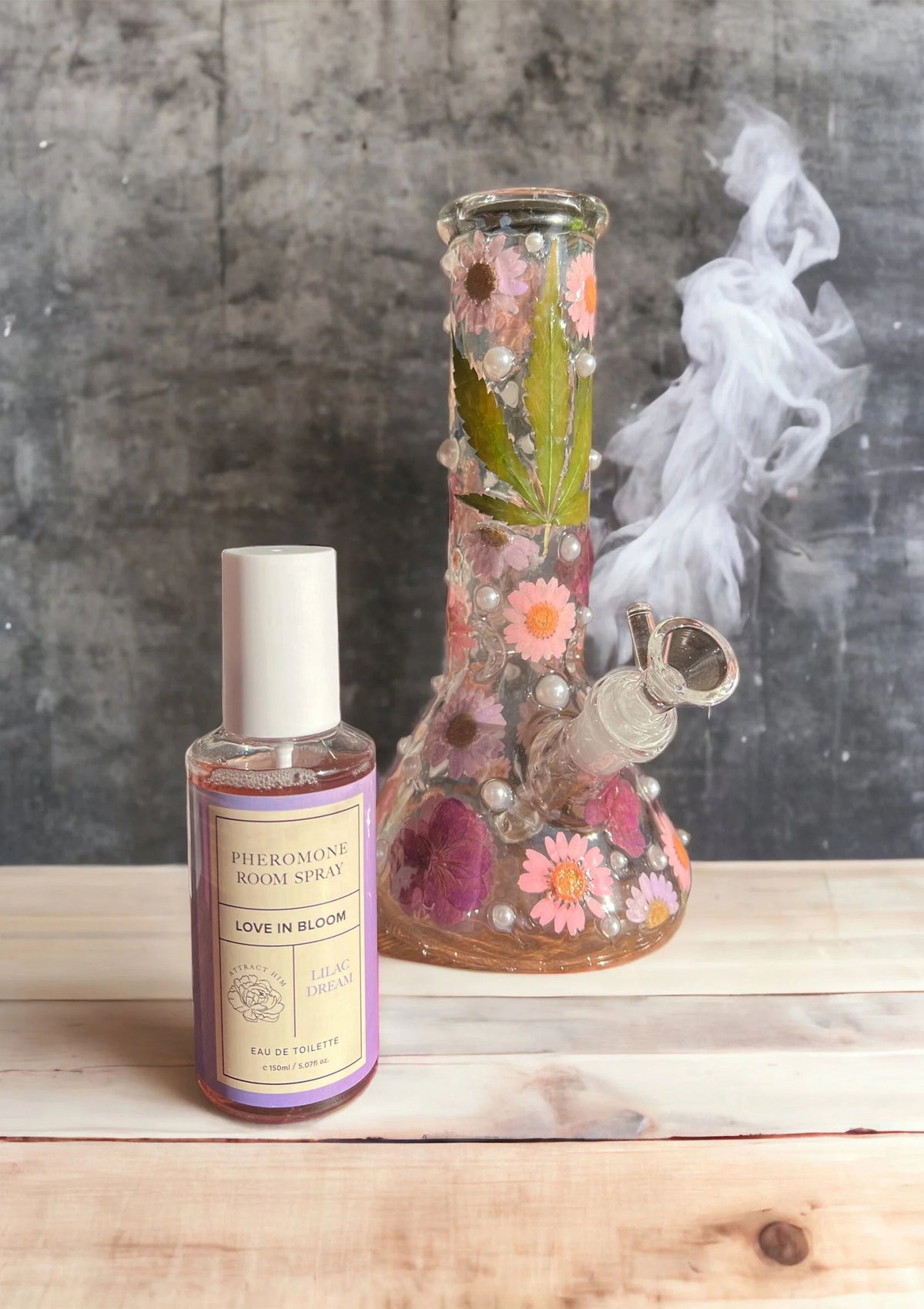 Bestel: Room Phero Attract Him 150 ml - bij Happytoys: de erotische sex webshop | liever Happy dan Easy ⭐⭐⭐⭐⭐
