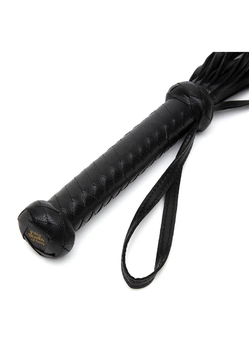 Faux Leather Flogger Fifty Shades Of Grey - Happytoys Sexshop: Toys for Feeling Happy & Easy 😊 - Discreet geleverd