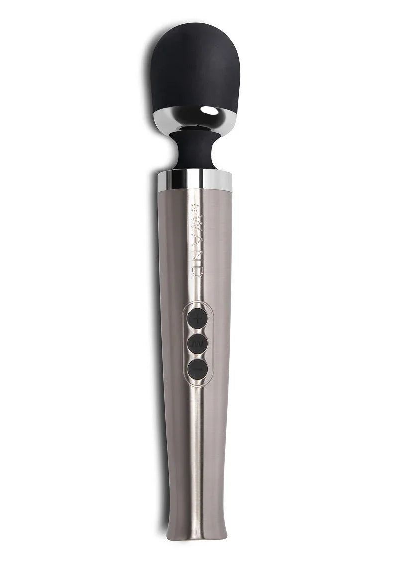 Die Cast Rechargeable Vibrating Massager (silver) by Le Wand - Happytoys Sexshop: Toys for Feeling Happy & Easy 😊 - Discreet geleverd