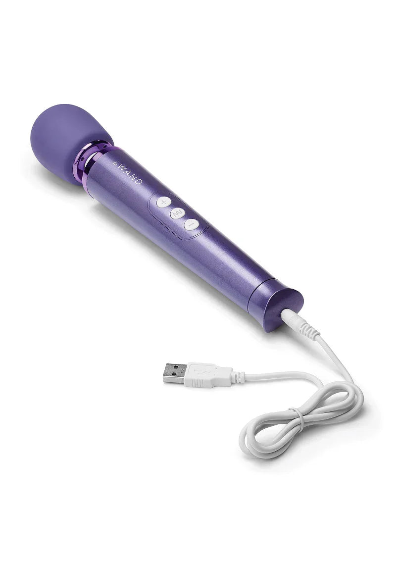 Petite Rechargeable (violet) by Le Wand - Happytoys Sexshop: Toys for Feeling Happy & Easy 😊 - Discreet geleverd