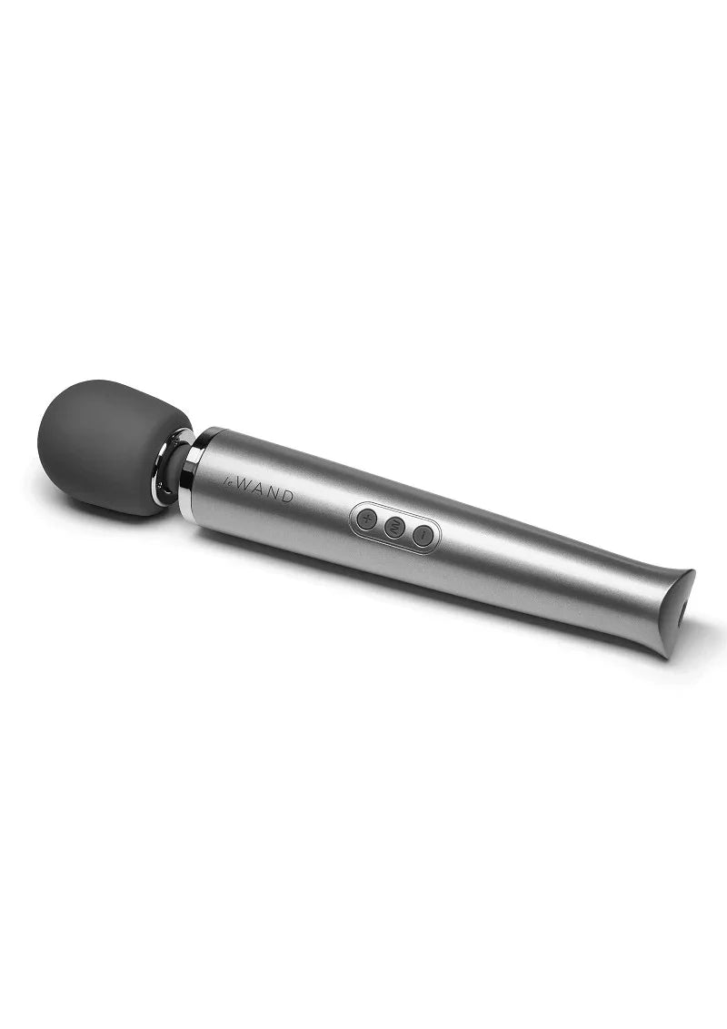 Rechargeable Massager Grey by Le Wand - Happytoys Sexshop: Toys for Feeling Happy & Easy 😊 - Discreet geleverd