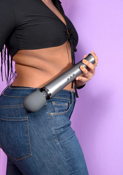 Rechargeable Massager Grey by Le Wand - Happytoys Sexshop: Toys for Feeling Happy & Easy 😊 - Discreet geleverd