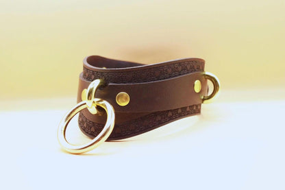 Submissive Collar Leather BDSM Collar - Discreet Submissive Jewelry - Happytoys Sexshop: online sex shop for Feeling Happy & Easy 😊 - Discreet geleverd