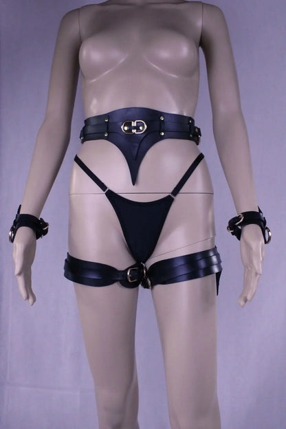 BDSM Gear Leather Thigh Harness Cuffs Set for BDSM Bondage Play - Happytoys Sexshop: online sex shop for Feeling Happy & Easy 😊 - Discreet geleverd