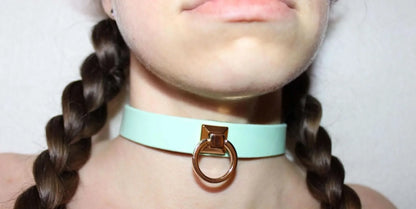 Collars For Women Mint Green Leather ORing Choker Collar for BDSM Play - Happytoys Sexshop: online sex shop for Feeling Happy & Easy 😊 - Discreet geleverd