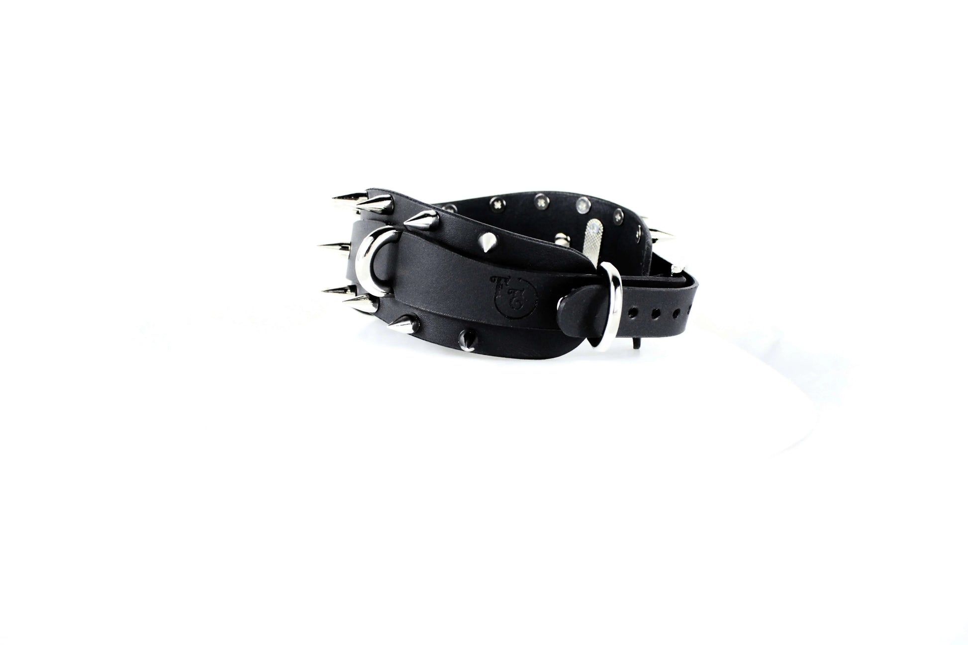 Spiked BDSM Collar – Leather BDSM Choker Gothic Posture Collar - Happytoys Sexshop: online sex shop for Feeling Happy & Easy 😊 - Discreet geleverd
