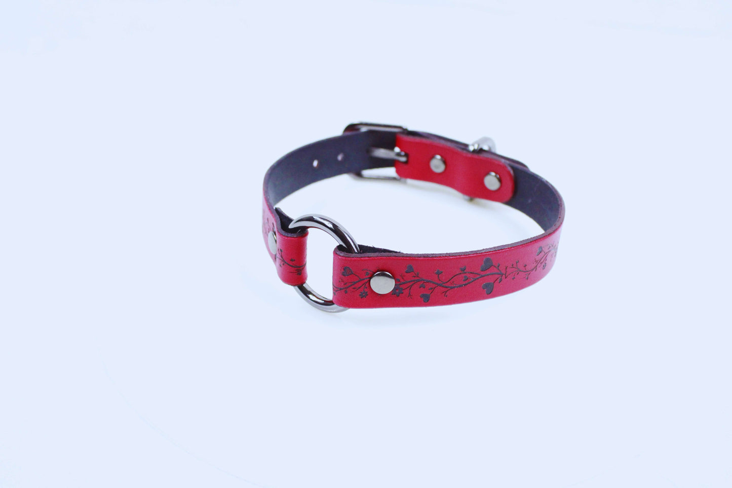 Vine Pattern Submissive Collar – Discreet BDSM Leather Choker - Happytoys Sexshop: online sex shop for Feeling Happy & Easy 😊 - Discreet geleverd