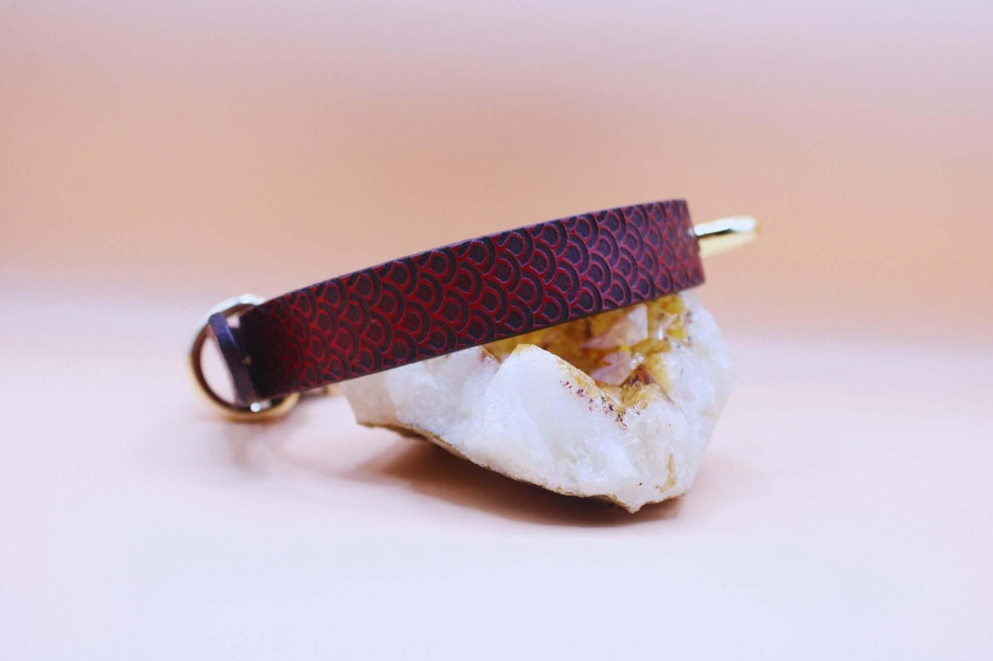 Discreet BDSM Collar Day Collar Choker Elegant BDSM Choker - Happytoys Sexshop: online sex shop for Feeling Happy & Easy 😊 - Discreet geleverd