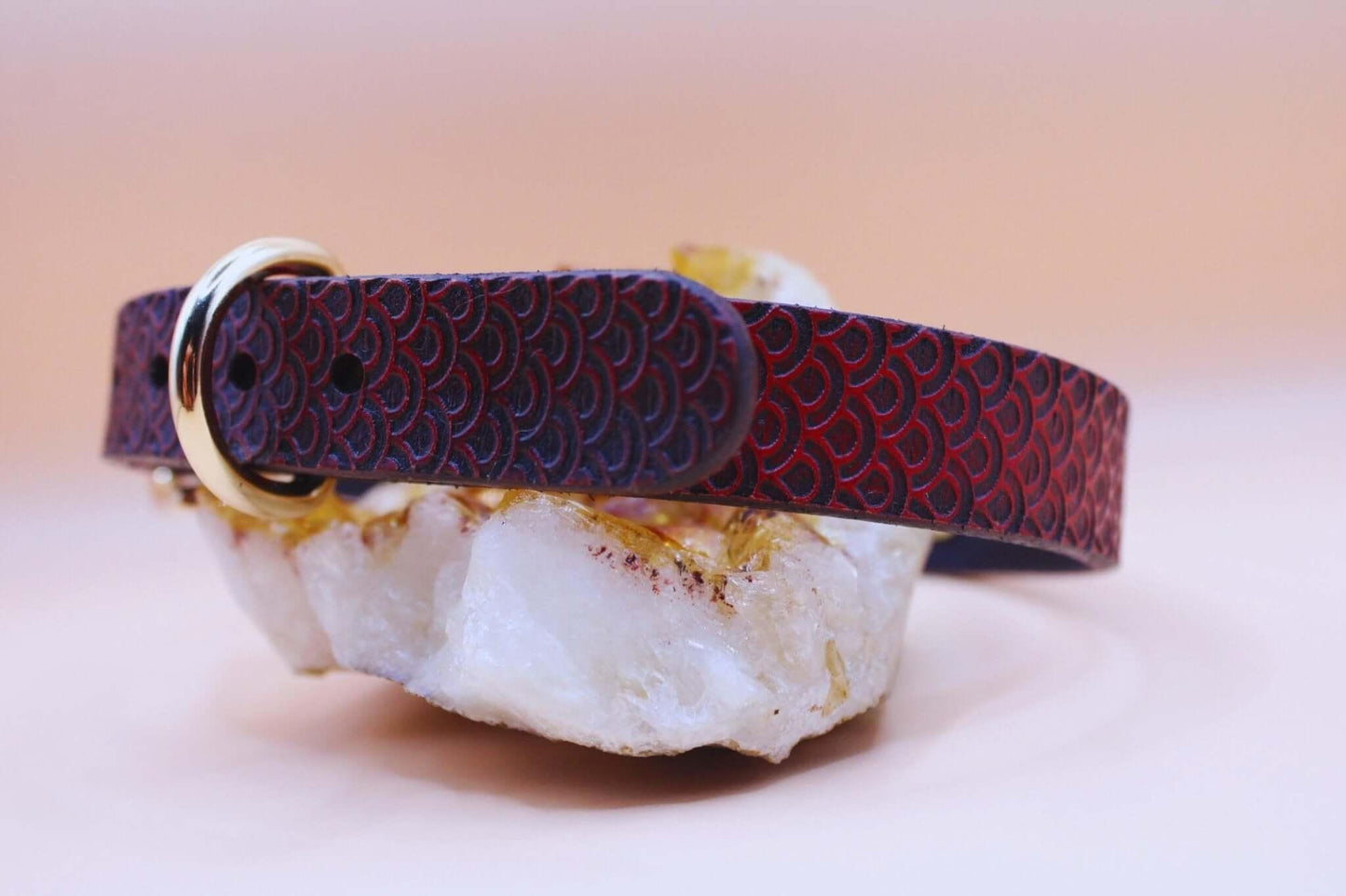 Discreet BDSM Collar Day Collar Choker Elegant BDSM Choker - Happytoys Sexshop: online sex shop for Feeling Happy & Easy 😊 - Discreet geleverd