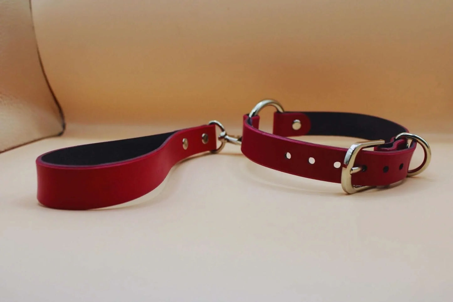 Submissive Collar Discreet BDSM Jewelry for Bondage Enthusiasts - Happytoys Sexshop: online sex shop for Feeling Happy & Easy 😊 - Discreet geleverd