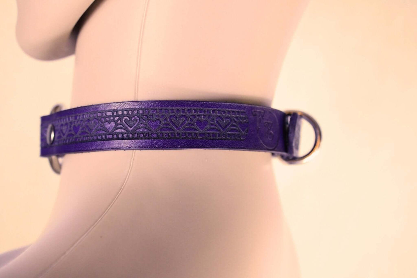 Elegant Leather BDSM Collar Day Collar for Submissive Bondage - Happytoys Sexshop: online sex shop for Feeling Happy & Easy 😊 - Discreet geleverd