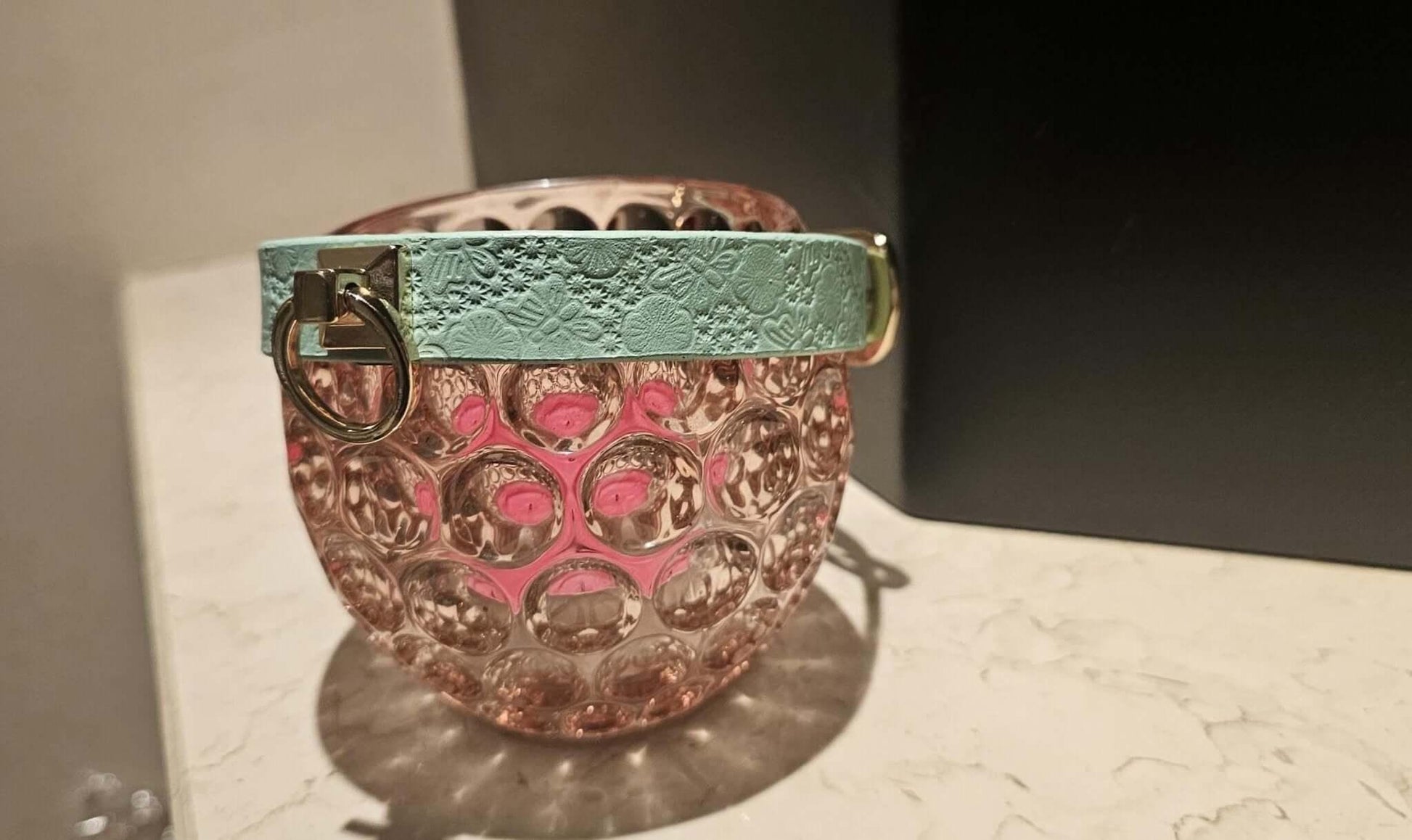 Choker Collar Elegant Floralwith Butterfly Design - Happytoys Sexshop: online sex shop for Feeling Happy & Easy 😊 - Discreet geleverd