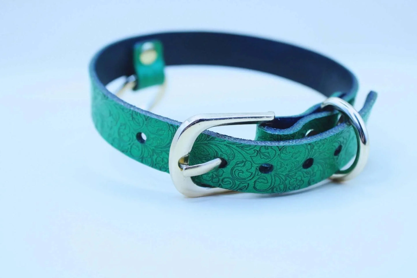 Emerald Green Leather Choker Floral Submissive Collar Jewelry for Day - Happytoys Sexshop: online sex shop for Feeling Happy & Easy 😊 - Discreet geleverd