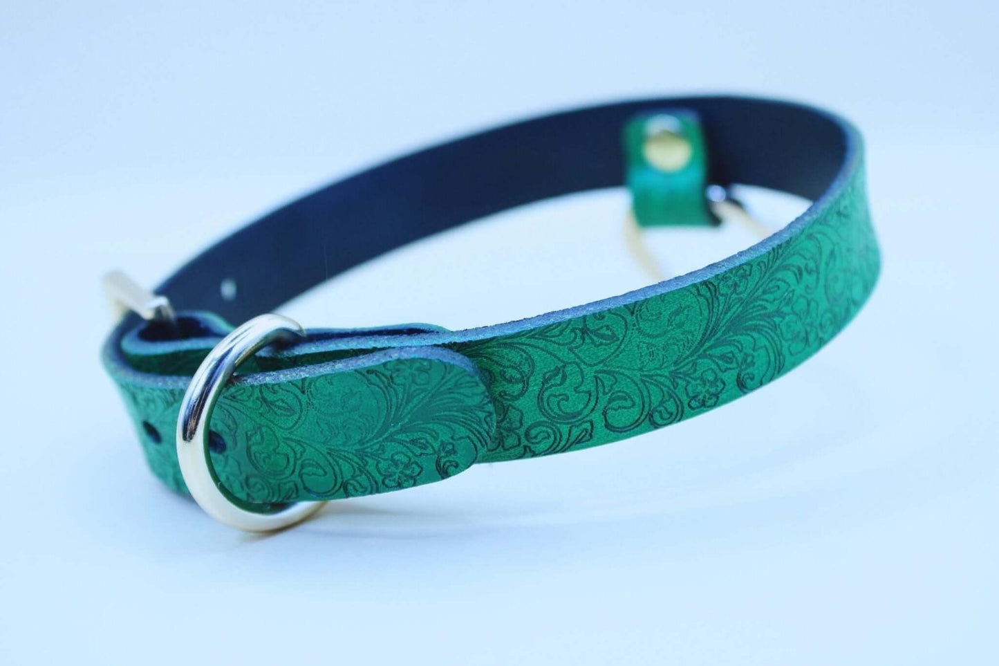 Emerald Green Leather Choker Floral Submissive Collar Jewelry for Day - Happytoys Sexshop: online sex shop for Feeling Happy & Easy 😊 - Discreet geleverd