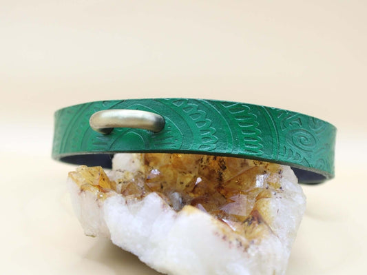 Emerald Green BDSM Collar Handcrafted Sub Collar for Petplay - Happytoys Sexshop: online sex shop for Feeling Happy & Easy 😊 - Discreet geleverd