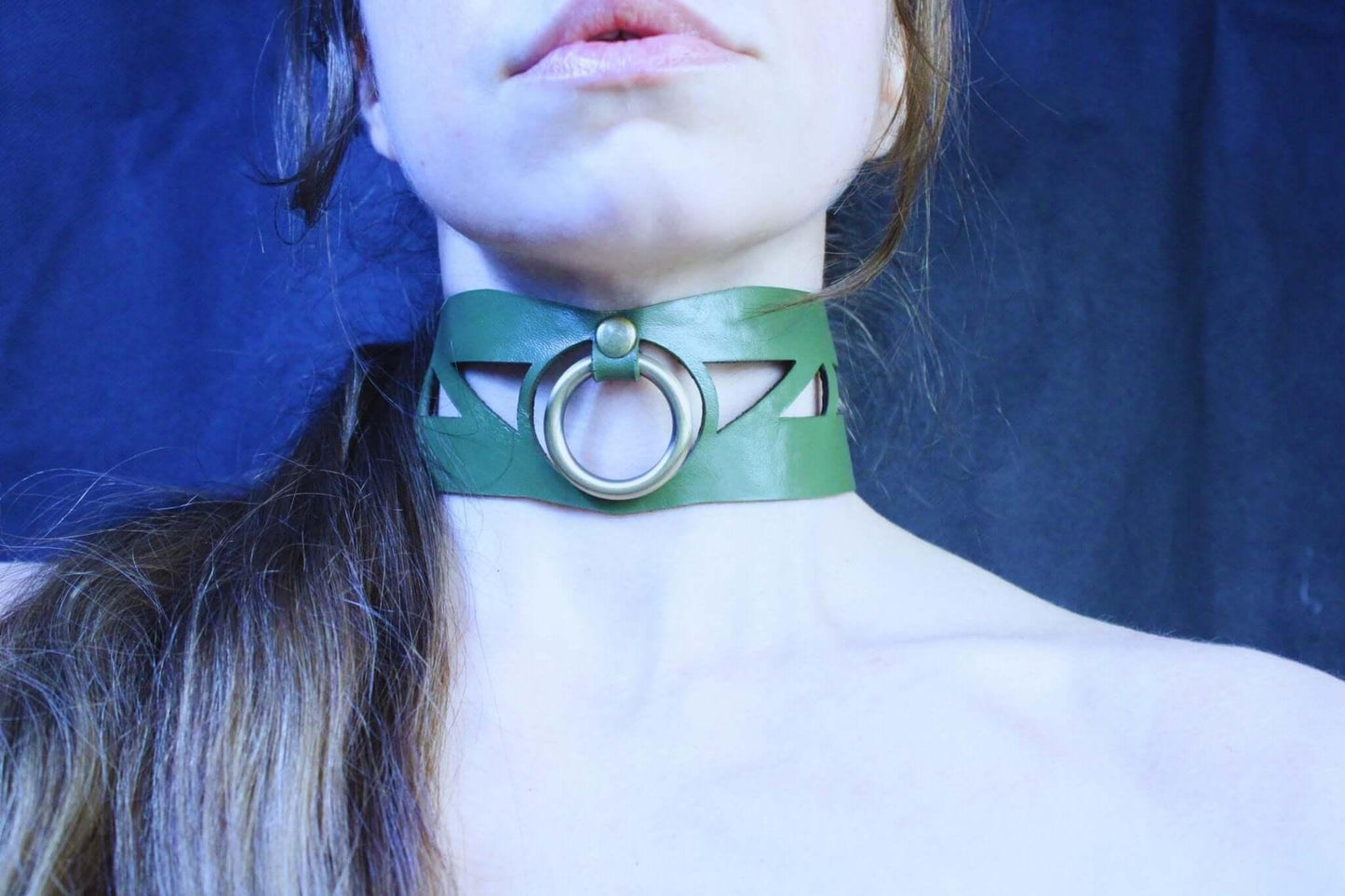 Geometric Green Leather choker Stylish Posture Collar for Play - Happytoys Sexshop: online sex shop for Feeling Happy & Easy 😊 - Discreet geleverd