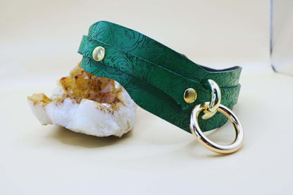 Leather BDSM Collar Posture Collar Choker - BDSM Statement - Happytoys Sexshop: online sex shop for Feeling Happy & Easy 😊 - Discreet geleverd