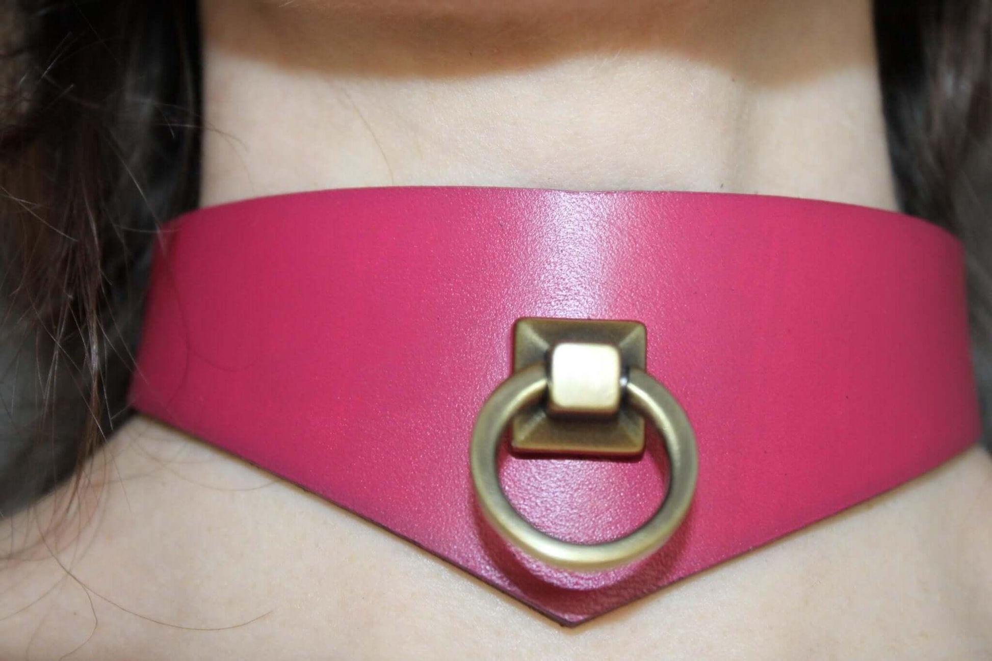 Handcrafted Leather BDSM Collar Elegant Choker For Submissive Play - Happytoys Sexshop: online sex shop for Feeling Happy & Easy 😊 - Discreet geleverd