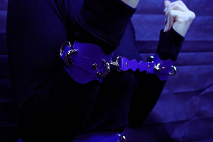 Wrist Cuffs with Adjustable Connector Kinky BDSM Restraint Gear - Happytoys Sexshop: online sex shop for Feeling Happy & Easy 😊 - Discreet geleverd