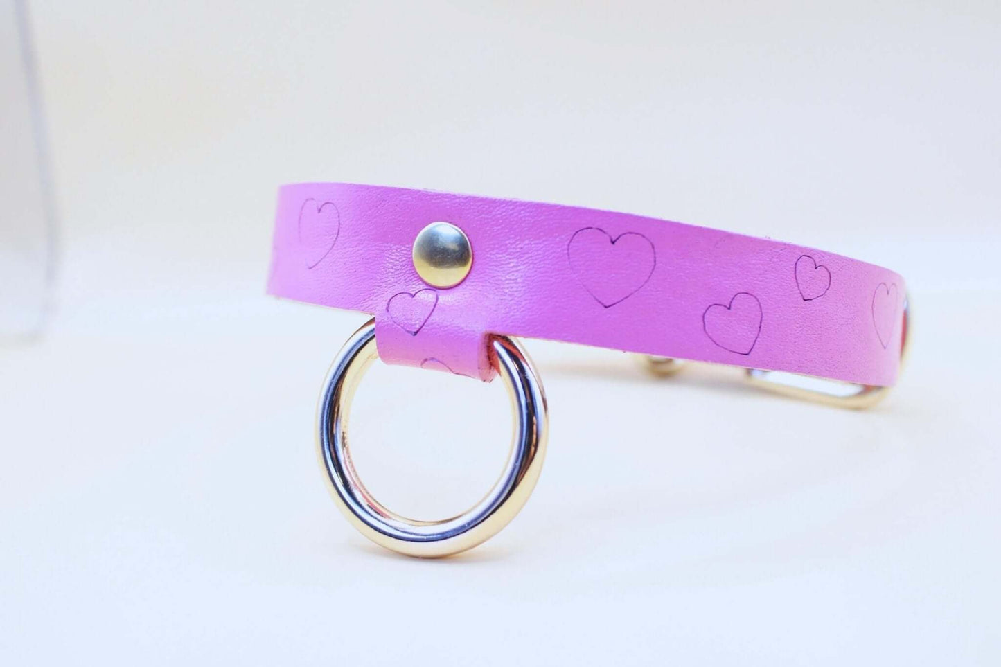 BDSM Collar with Heart for Playful BDSM Bondage and Power Exchange