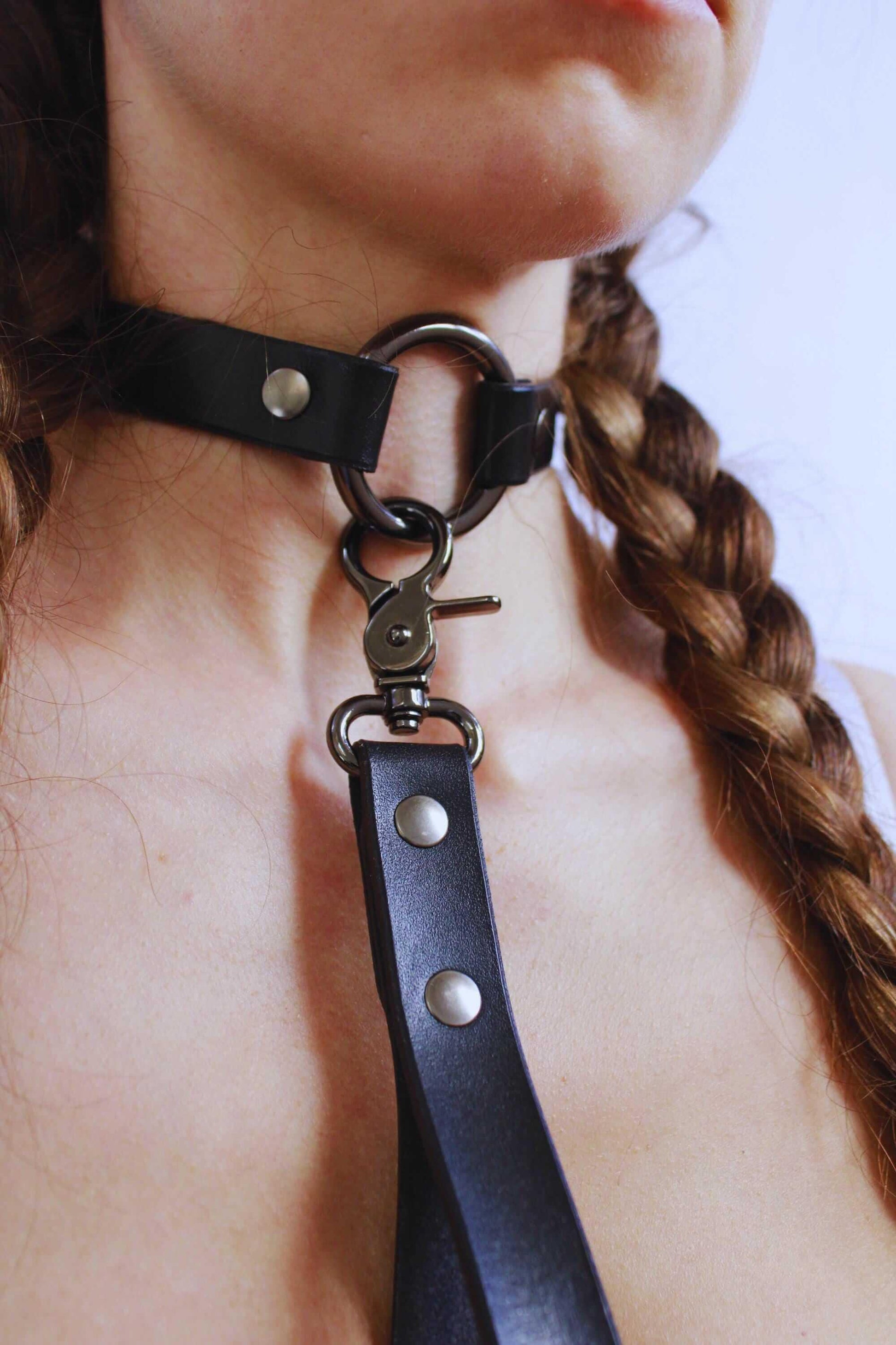 Leather Choker Collar with Leash Submissive Choker Posture Jewelry - Happytoys Sexshop: online sex shop for Feeling Happy & Easy 😊 - Discreet geleverd