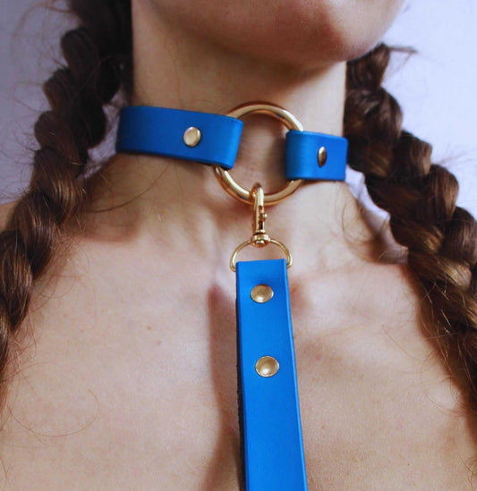 Submissive Collar Pearl Blue Leather BDSM Day Collar - Happytoys Sexshop: online sex shop for Feeling Happy & Easy 😊 - Discreet geleverd