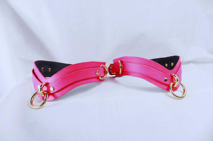 BDSM Gear Pink Thigh Cuffs for Bondage Set for Couples - Happytoys Sexshop: online sex shop for Feeling Happy & Easy 😊 - Discreet geleverd