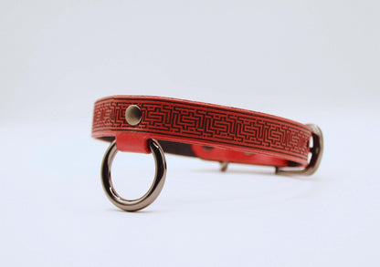 Red Leather BDSM Day Collar Discreet Submissive Accessory - Happytoys Sexshop: online sex shop for Feeling Happy & Easy 😊 - Discreet geleverd