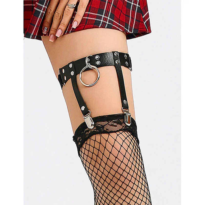 SUBBLIME - 953744 ADJUSTABLE LEATHER PUNK GARTER BLACK ONE SIZE - Happytoys Sexshop: online sex shop for Feeling Happy & Easy 😊 - Discreet geleverd