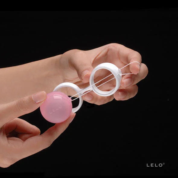 LELO - LUNA BEADS MINI KEGEL BALLS - Happytoys Sexshop: online sex shop for Feeling Happy & Easy 😊 - Discreet geleverd