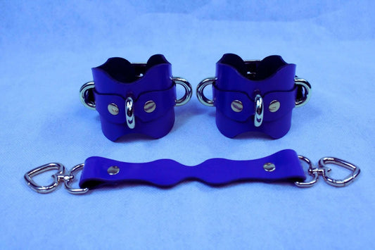Ankle Cuffs Adjustable Restraint Gear | Bondage Accessory - Happytoys Sexshop: online sex shop for Feeling Happy & Easy 😊 - Discreet geleverd