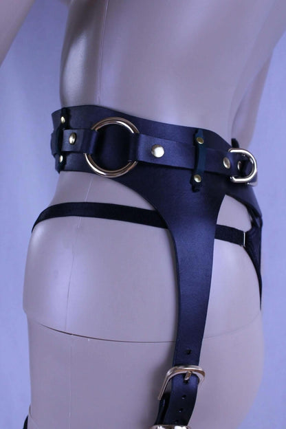 BDSM Gear Leather Thigh Harness with Cuffs BDSM Collar for Submissive - Happytoys Sexshop: online sex shop for Feeling Happy & Easy 😊 - Discreet geleverd