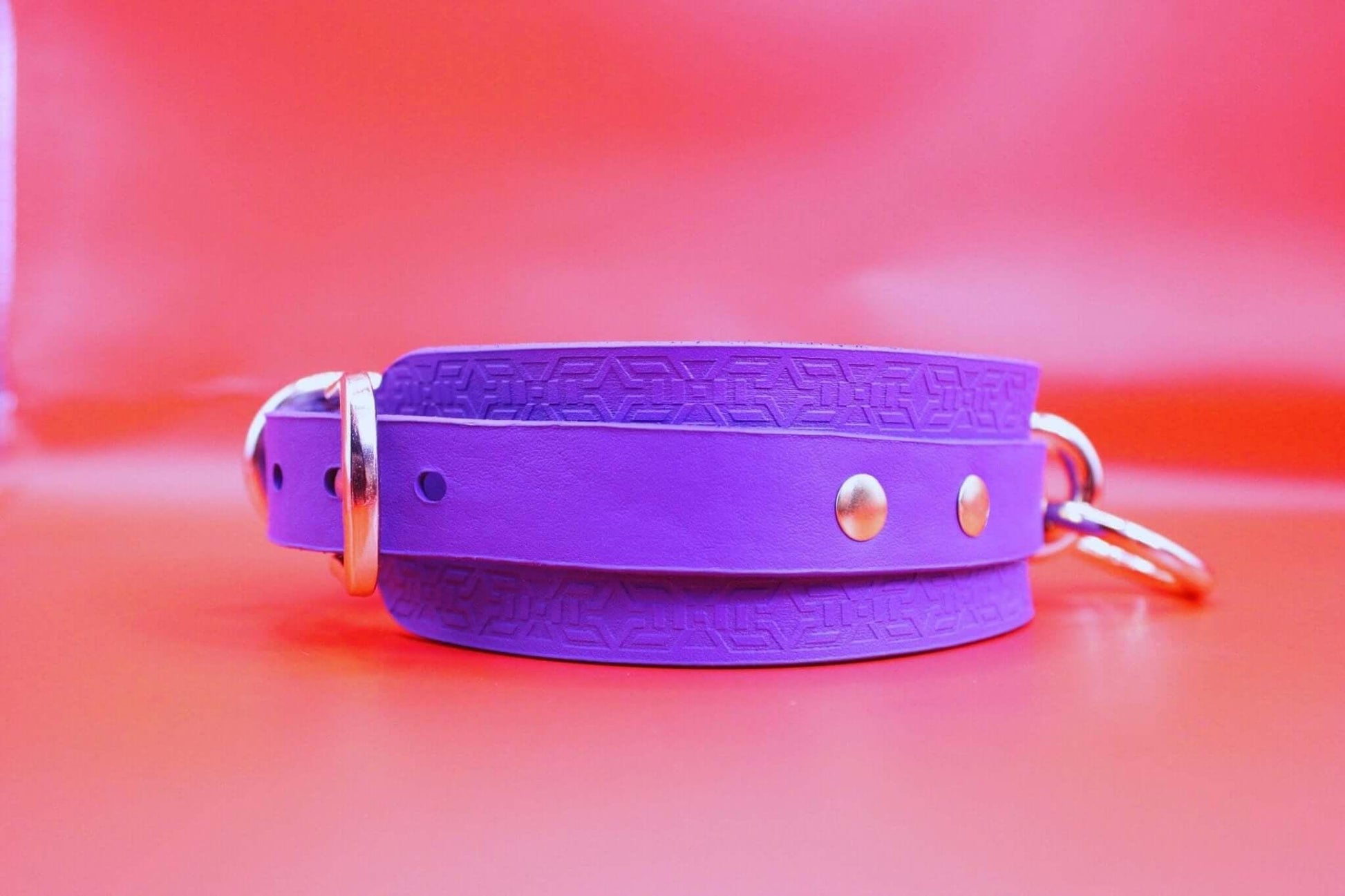 Violet Petplay BDSM Collar Discreet Day Collar For Submissives - Happytoys Sexshop: online sex shop for Feeling Happy & Easy 😊 - Discreet geleverd