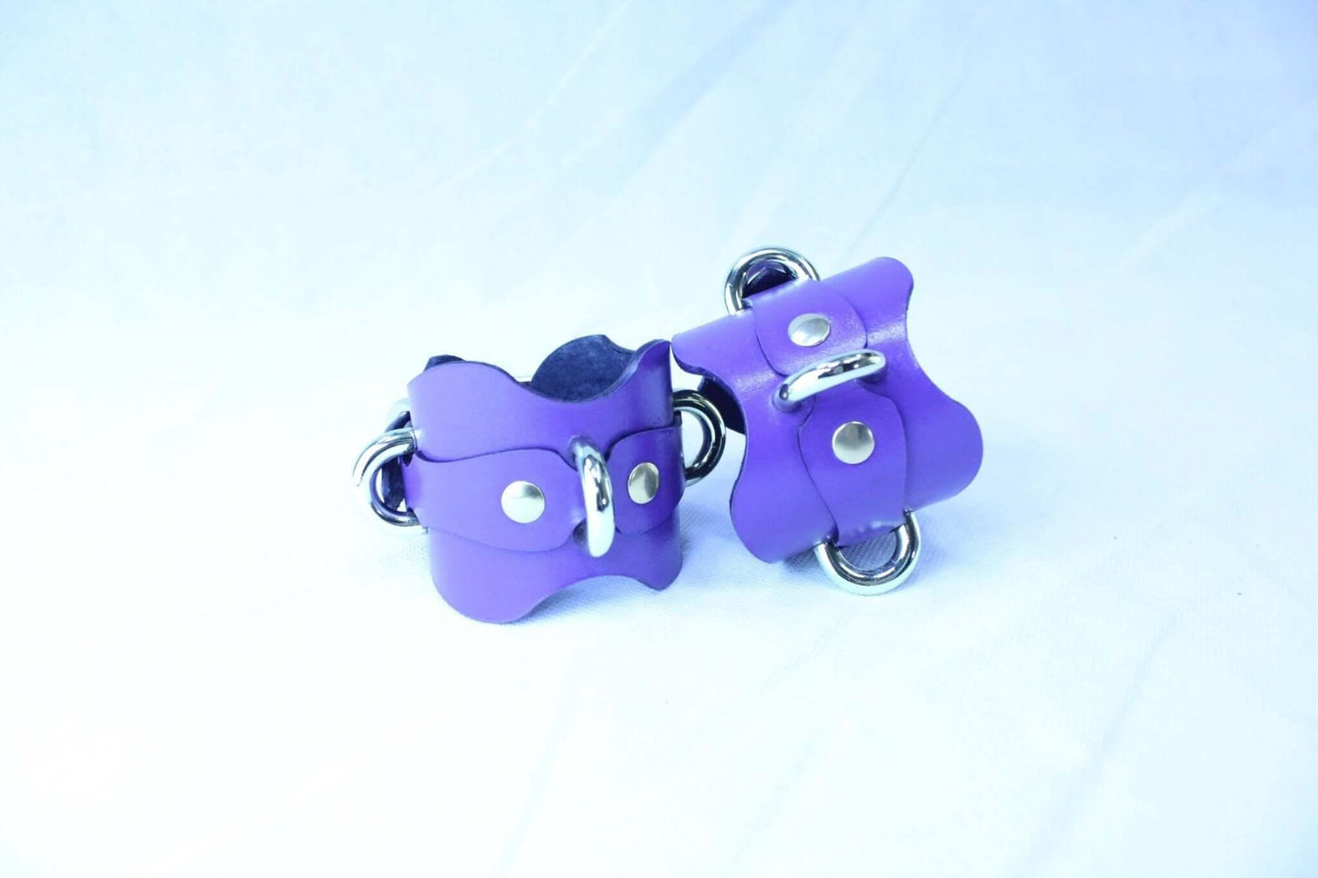 Wrist Cuffs with D-Rings BDSM Restraint Gear for Ds Play Bondage - Happytoys Sexshop: online sex shop for Feeling Happy & Easy 😊 - Discreet geleverd