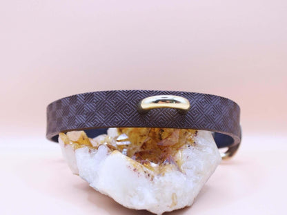 Minimalist Gold Accent BDSM Collar Elegant Submissive Bondage - Happytoys Sexshop: online sex shop for Feeling Happy & Easy 😊 - Discreet geleverd