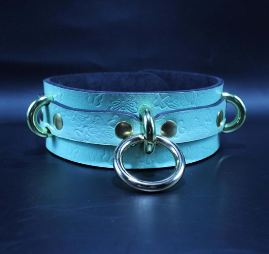 Mint Green Submissive Collar Butterfly Embossed Choker Collar - Happytoys Sexshop: online sex shop for Feeling Happy & Easy 😊 - Discreet geleverd
