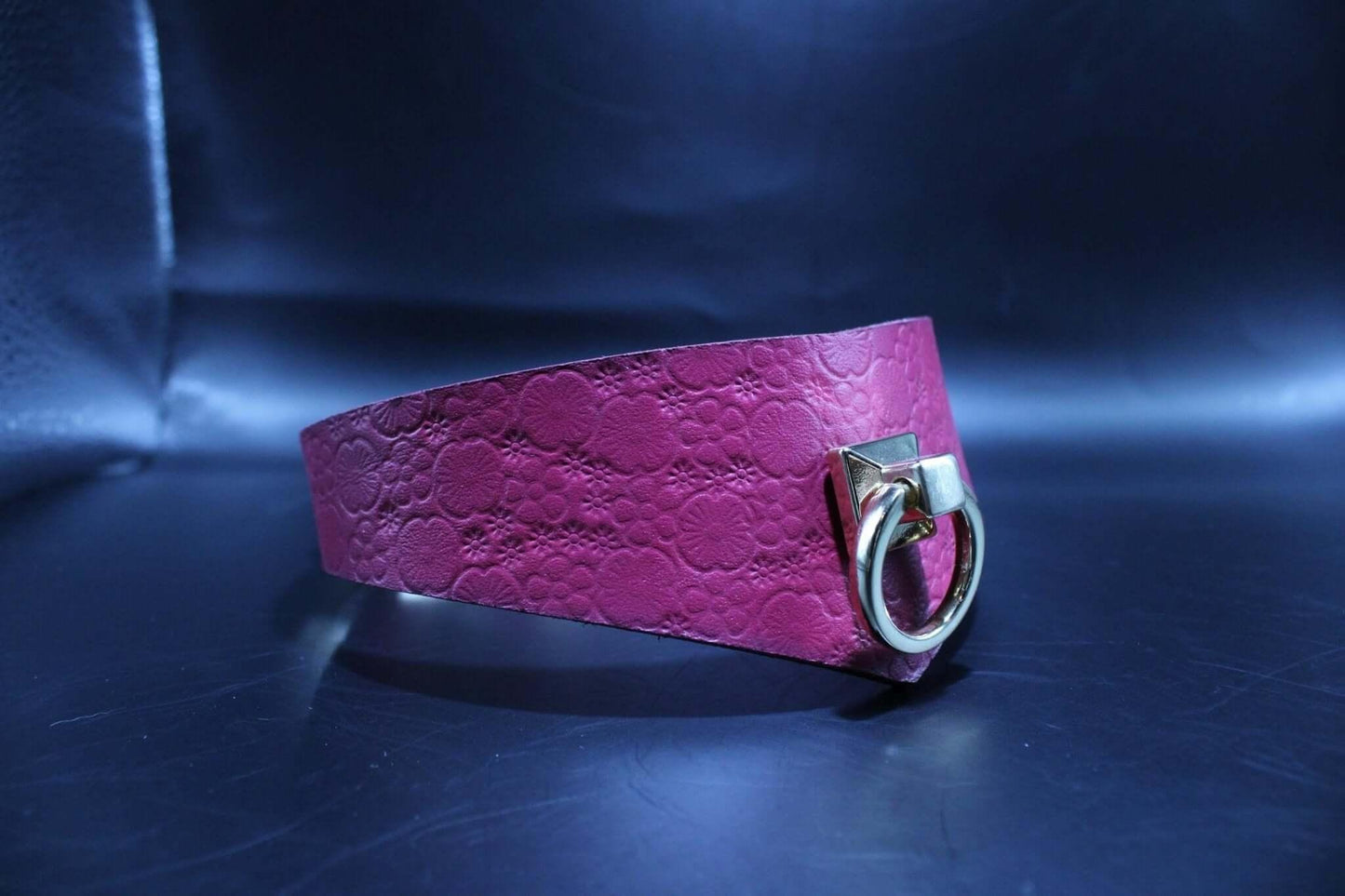 Posture Collar Handmade Pink Leather O-Ring Collar for Petplay - Happytoys Sexshop: online sex shop for Feeling Happy & Easy 😊 - Discreet geleverd