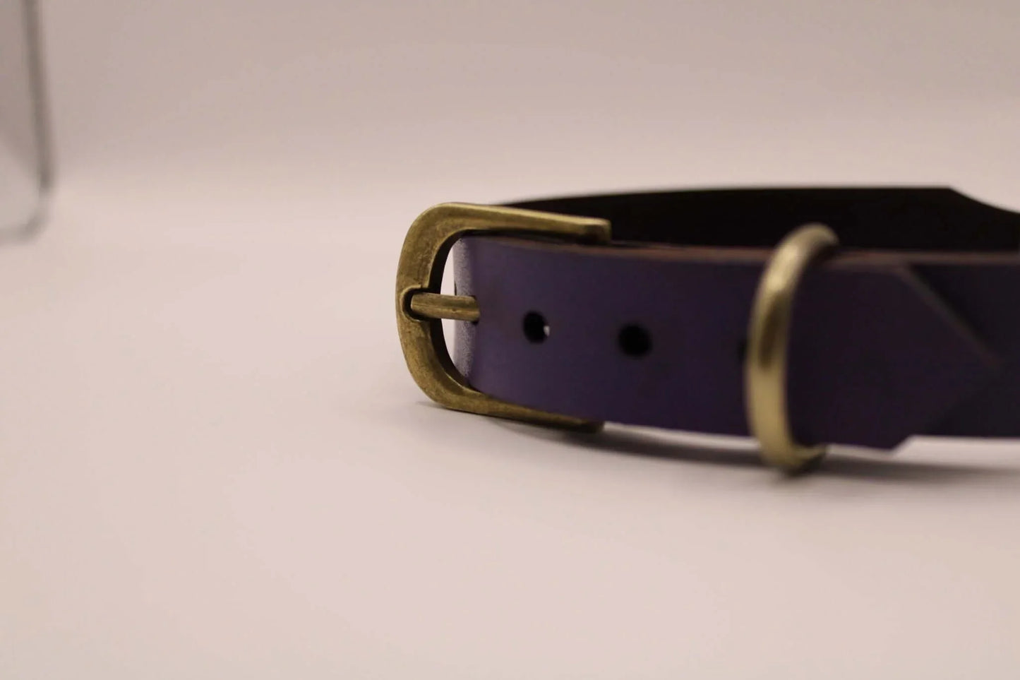 Submissive Collar Purple Leather Pet Play Collar | Submissive Jewelry - Happytoys Sexshop: online sex shop for Feeling Happy & Easy 😊 - Discreet geleverd