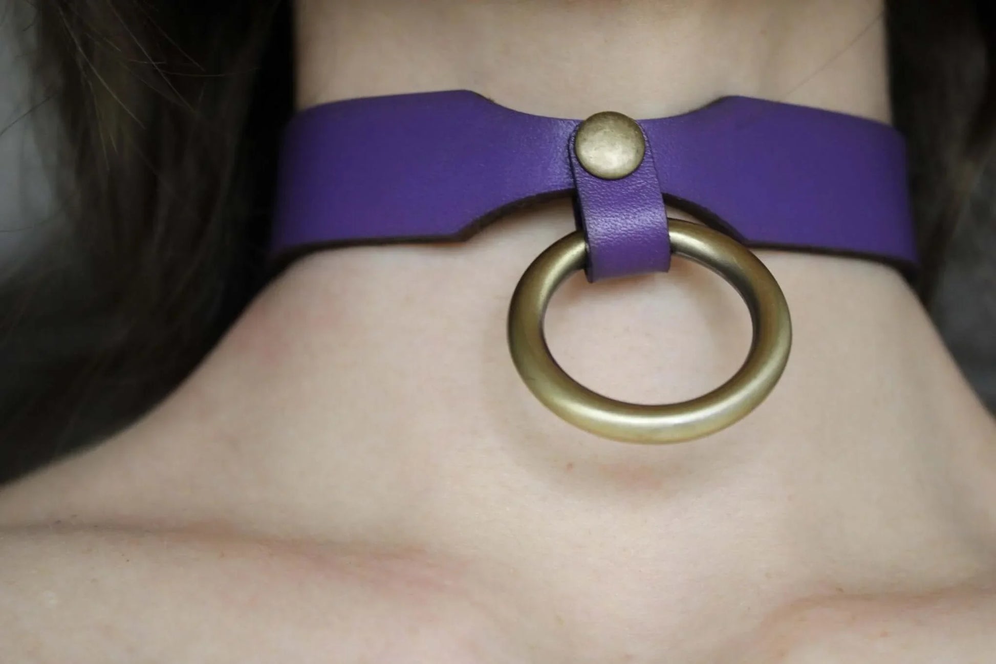 Submissive Collar Purple Leather Pet Play Collar | Submissive Jewelry - Happytoys Sexshop: online sex shop for Feeling Happy & Easy 😊 - Discreet geleverd