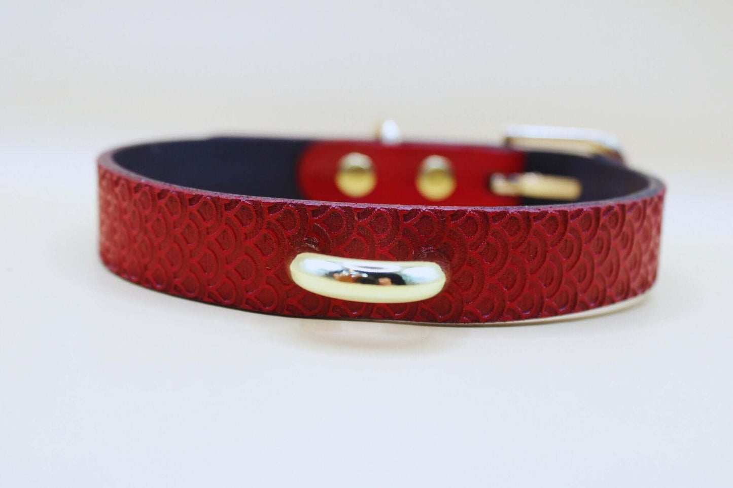 Leather Choker Collar - Elegant Submissive Jewelry for Stylish Wear