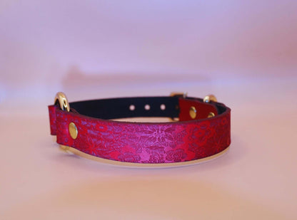 Red Floral Leather BDSM Collar with Gold O-Ring - Happytoys Sexshop: online sex shop for Feeling Happy & Easy 😊 - Discreet geleverd