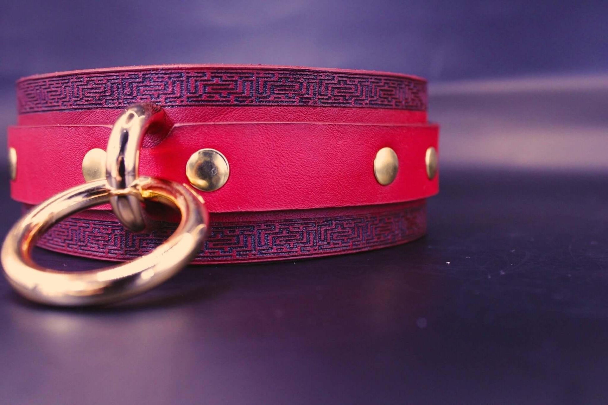 Handmade Leather BDSM Collar Discreet BDSM Day Collar for Submissives - Happytoys Sexshop: online sex shop for Feeling Happy & Easy 😊 - Discreet geleverd