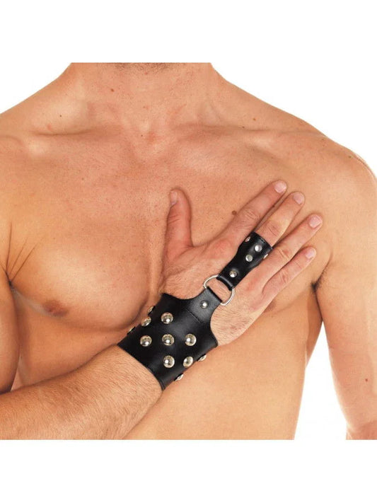 Rimba - Polsband met vingerriem, versierd met studs - Happytoys Sexshop: Toys for Feeling Happy & Easy 😊 - Discreet geleverd
