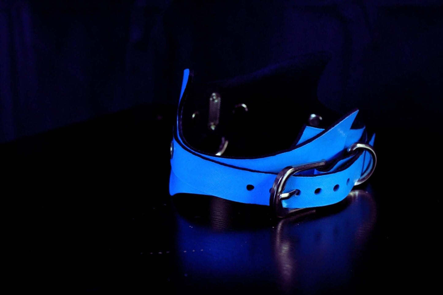 Leather Posture Collar Sky Blue Spiked Leather BDSM Collar Day Choker - Happytoys Sexshop: online sex shop for Feeling Happy & Easy 😊 - Discreet geleverd