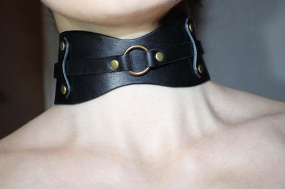 BDSM Collar Edgy O-Ring Collar Choker for Kinky Fashion - Happytoys Sexshop: online sex shop for Feeling Happy & Easy 😊 - Discreet geleverd