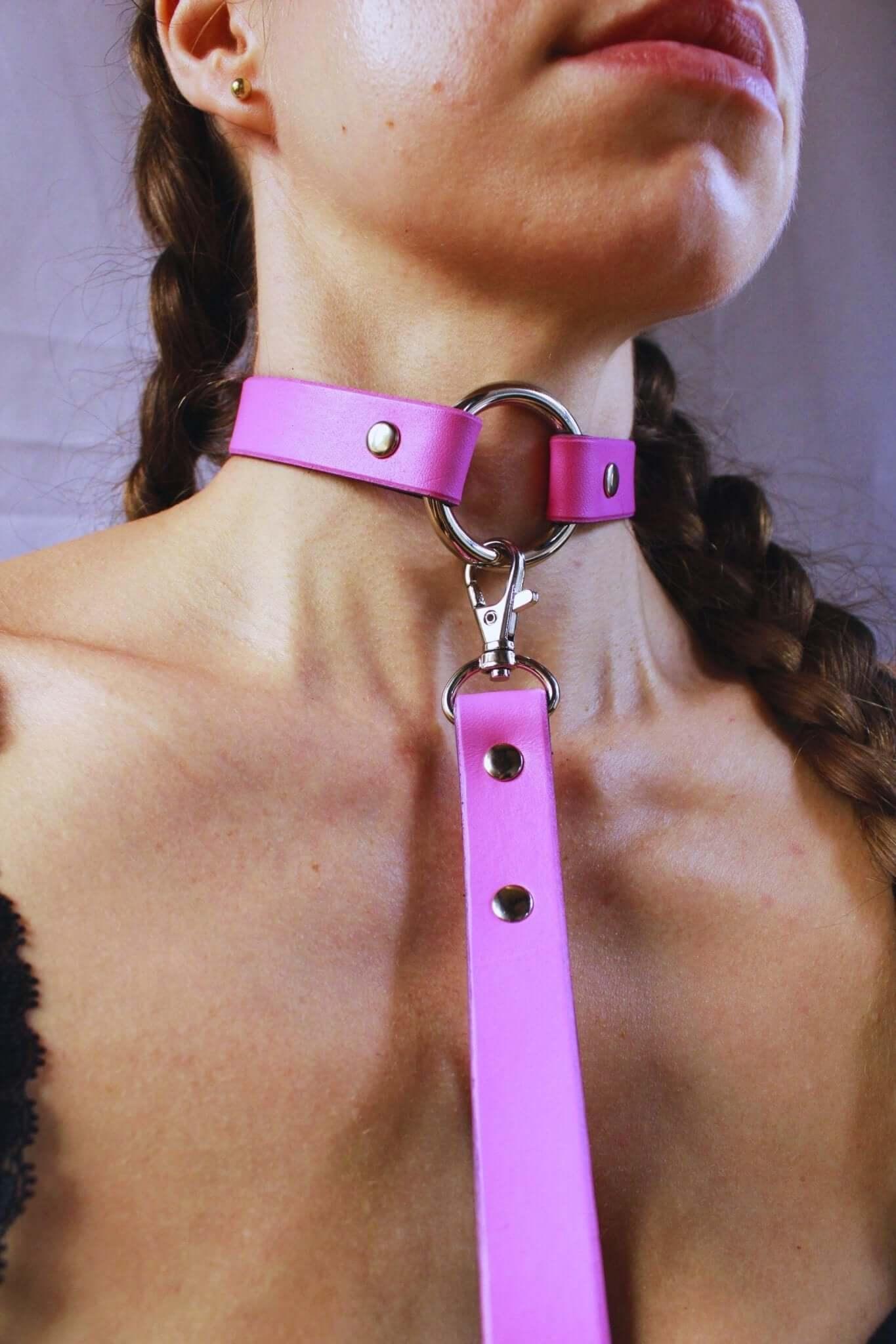 Leather Choker Elegant Pink Leather Collar Necklace - Happytoys Sexshop: online sex shop for Feeling Happy & Easy 😊 - Discreet geleverd