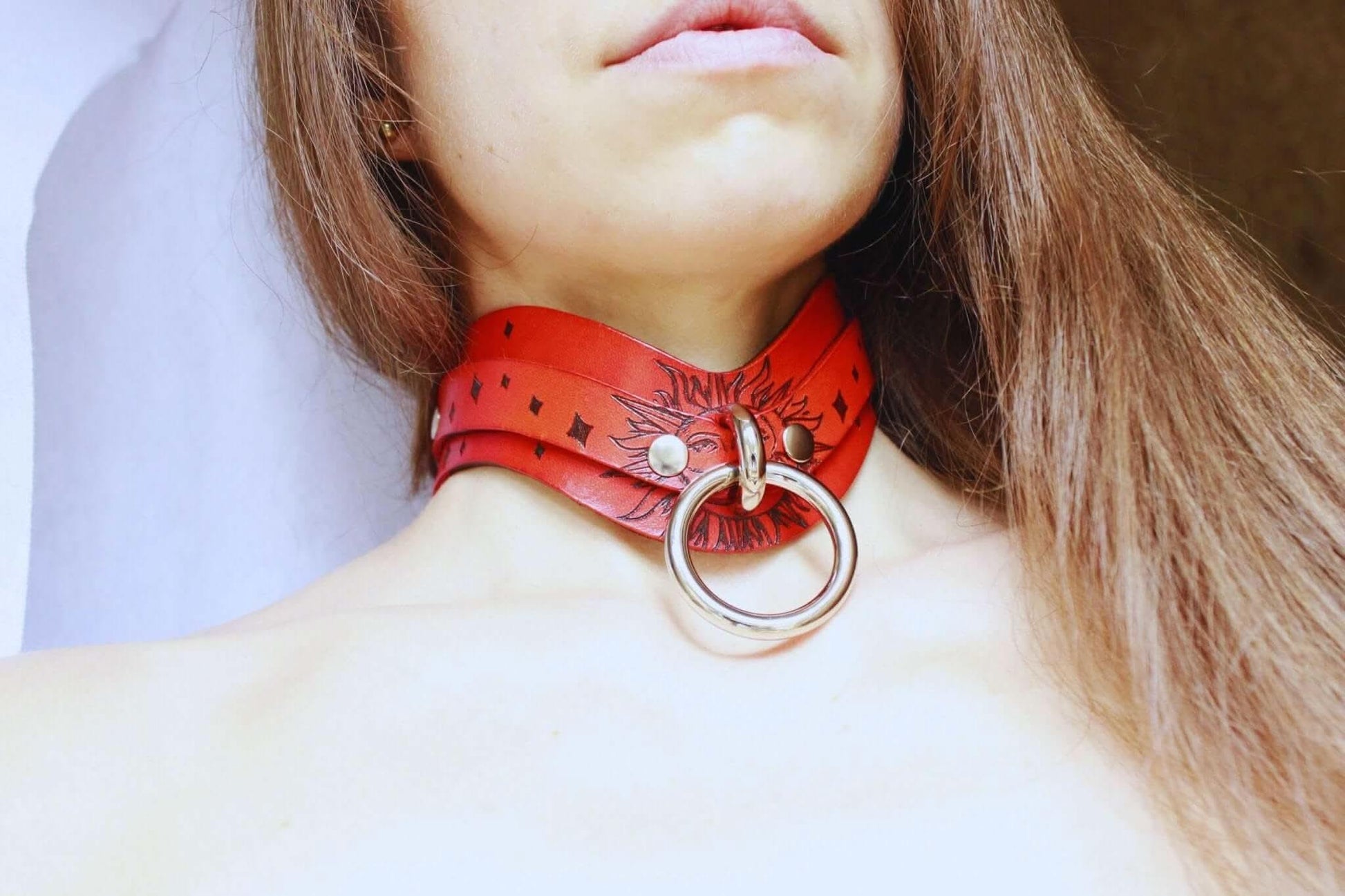 Collars For Women Sun Design BDSM Collar Discreet Day Collar - Happytoys Sexshop: online sex shop for Feeling Happy & Easy 😊 - Discreet geleverd